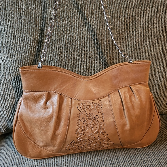 Free Endearment Kristel Crossbody Clutch Leather NWOT - Picture 4 of 14